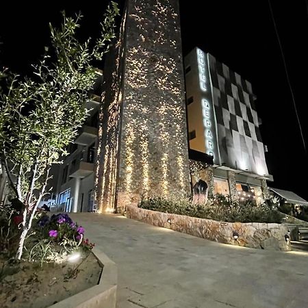 Hotel Qeparo Exterior foto
