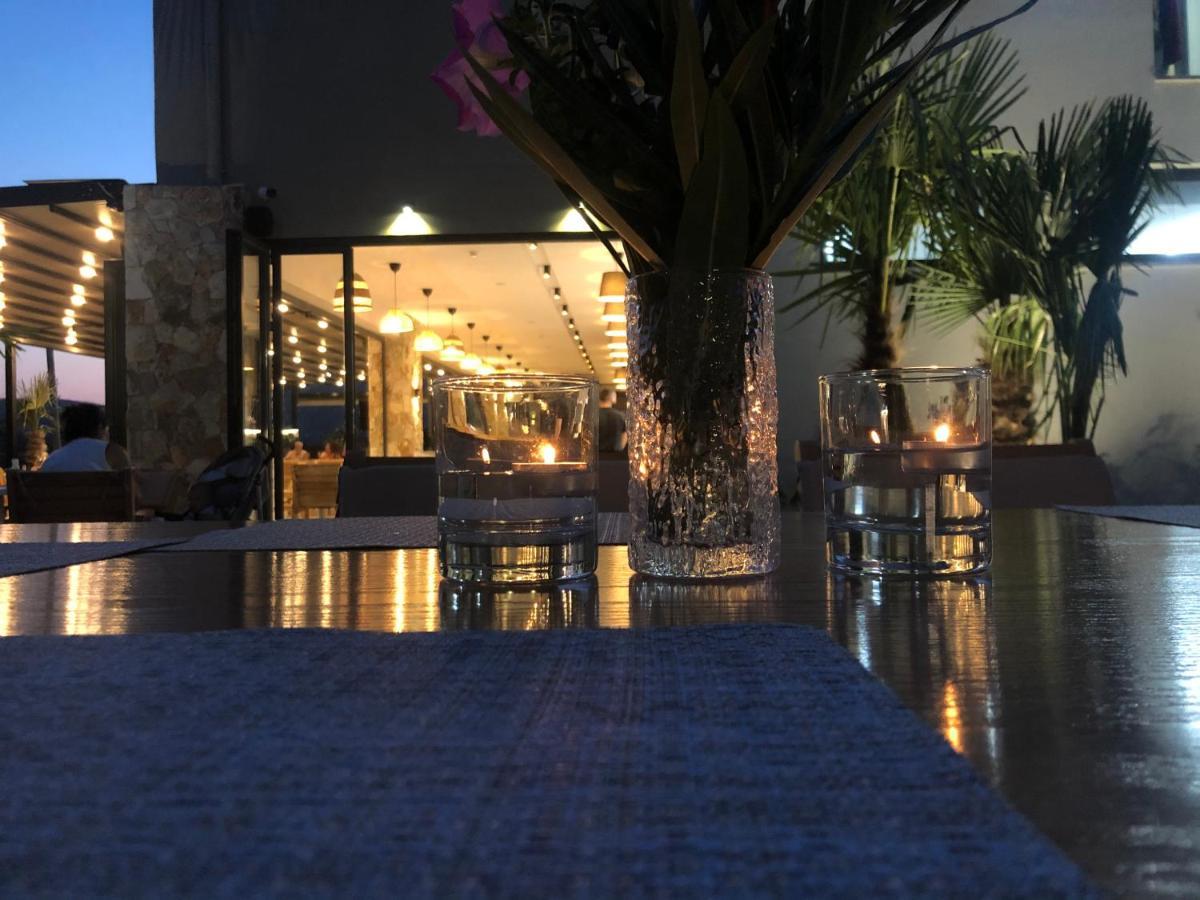 Hotel Qeparo Exterior foto